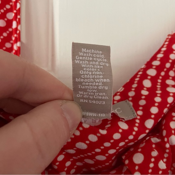 Banana Republic Shell Top, Medium - Picture 2 of 4